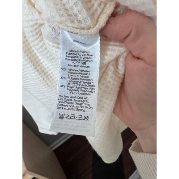 Madewell Waffle-Knit Long-Sleeve Crewneck Tee - Picture 4 of 6